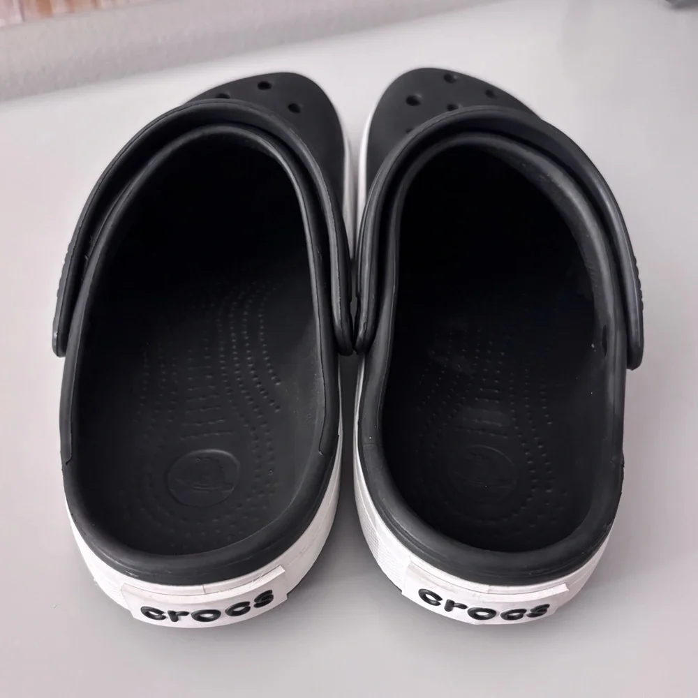 Crocs - Picture 4 of 6